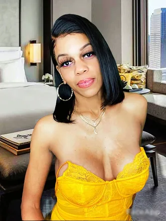 OnlyFans cuenta prettypinkysmaids header 2