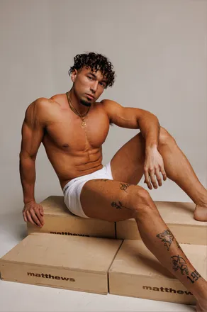 OnlyFans cuenta arielvalentin0 header 2