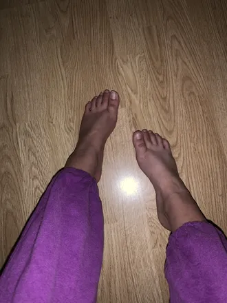 OnlyFans cuenta feetgirl66 header 2