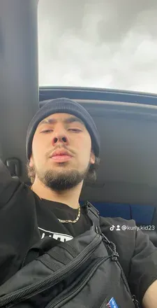 OnlyFans cuenta kurlykid avatar 1