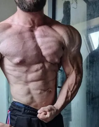 OnlyFans cuenta jeunealpha header 2