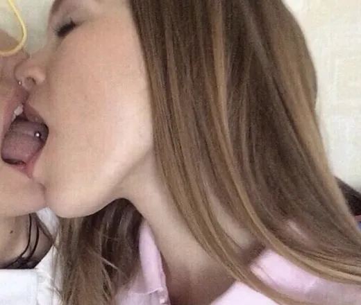 OnlyFans cuenta hollybabyyx header 2