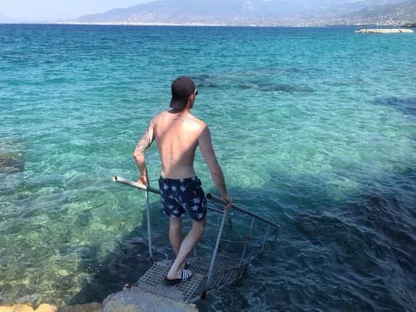 OnlyFans cuenta alexxginger header 2