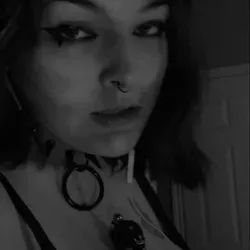 OnlyFans cuenta moonchildangel1 avatar 1