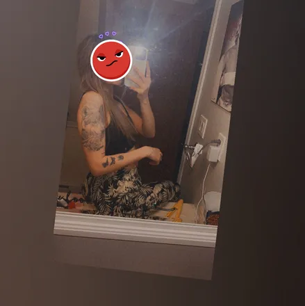 OnlyFans cuenta jus.rose header 2