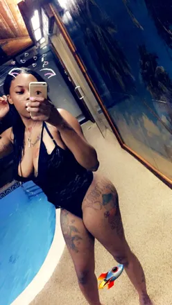 OnlyFans cuenta vesuz header 2