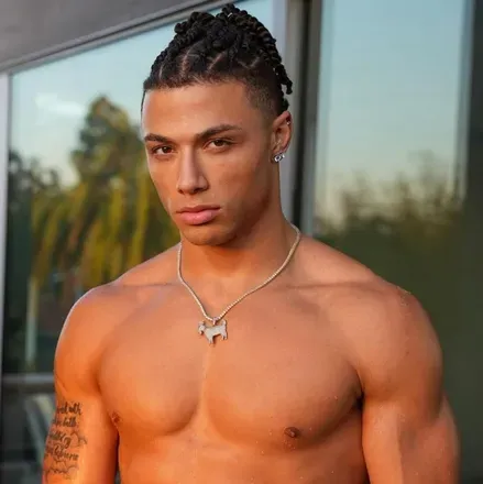 OnlyFans account  worldchampchase avatar 1