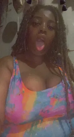 OnlyFans cuenta theebrattyvegan header 2