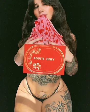 OnlyFans cuenta stonedbettyyy header 2