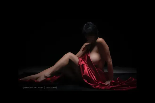 OnlyFans account  sexysarawinnipeg header 2