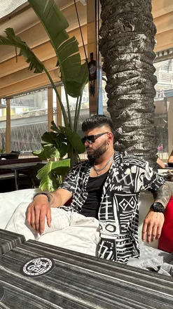 OnlyFans cuenta whooois.mohit header 2