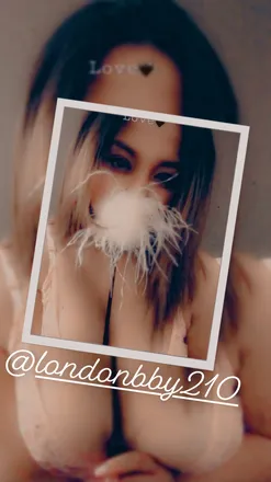 OnlyFans cuenta londonbby210 header 2