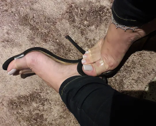 OnlyFans cuenta feetfaccy header 2