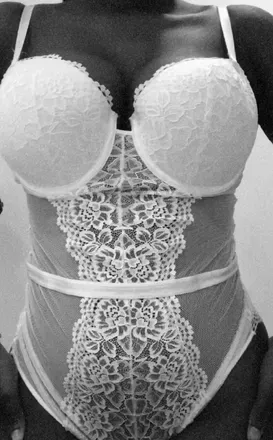 OnlyFans account  elealaurent avatar 1