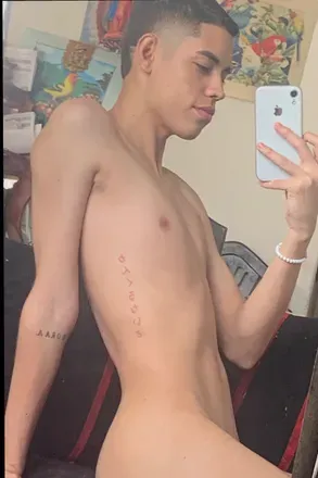 OnlyFans cuenta isdvd99 avatar 1