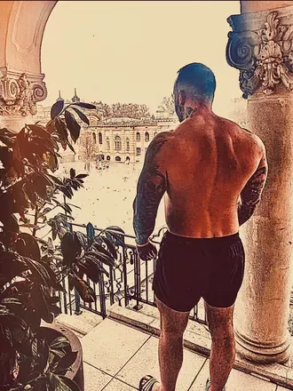 OnlyFans account  tommygunxxx header 2