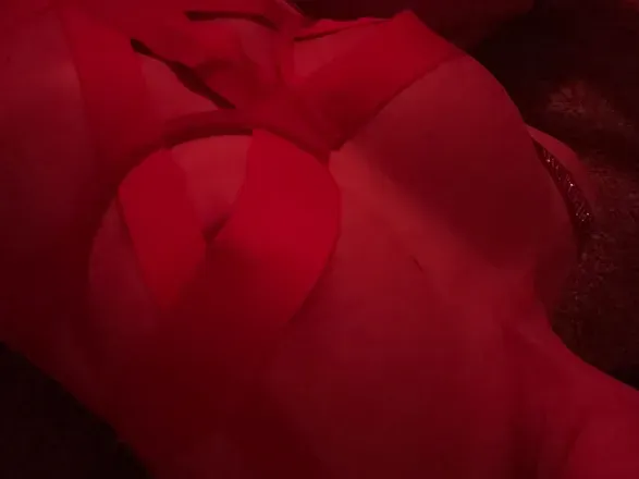 OnlyFans cuenta crimsom-concubine header 2