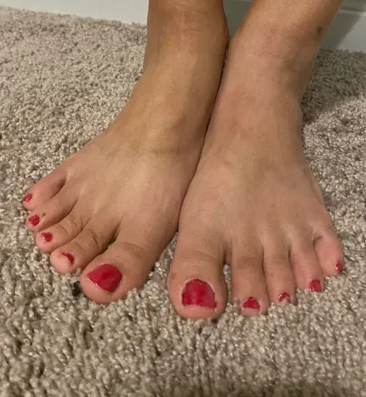 OnlyFans account  xflirtyfunfeet avatar 1