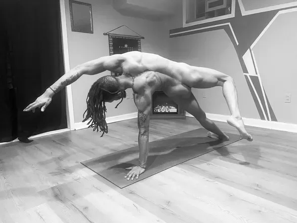 OnlyFans cuenta thefreeyogi avatar 1