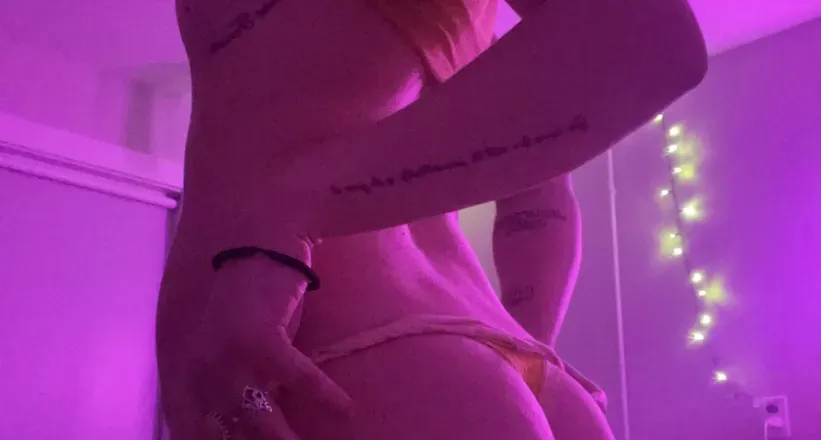OnlyFans account  cococlaire header 2
