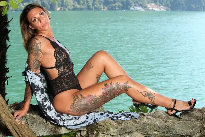 OnlyFans cuenta your_baby_wet header 1