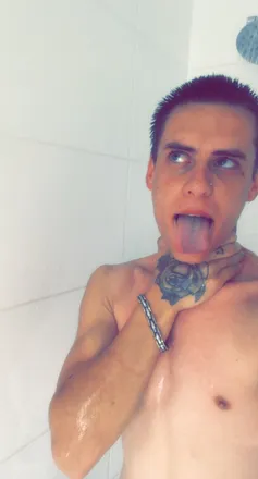 OnlyFans cuenta aaronm22 header 2