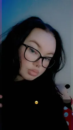 OnlyFans cuenta lucygrossett.x header 2
