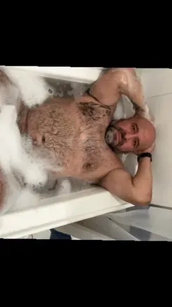 OnlyFans cuenta henrybearut header 2