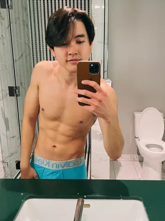 OnlyFans cuenta asiantwinkdom header 2