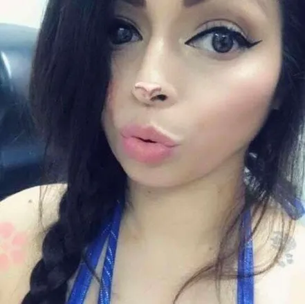 OnlyFans cuenta royalgarza header 2