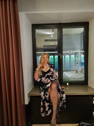 OnlyFans account  u138767487 header 2