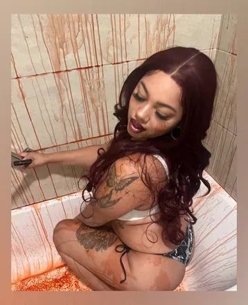 OnlyFans cuenta honeybearr222 avatar 1