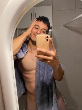 OnlyFans account  aronfsa header 2