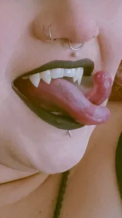 OnlyFans cuenta demon_mistress avatar 1