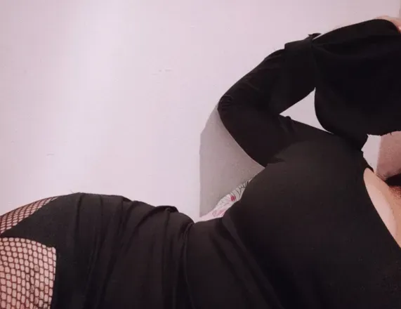 OnlyFans account  melhyde header 2