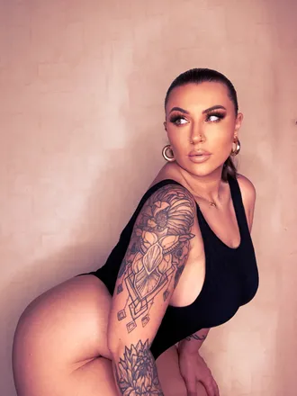 OnlyFans cuenta ssanevig header 2