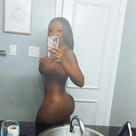 OnlyFans cuenta holliedabody avatar 1