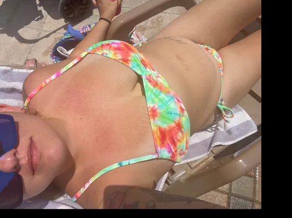 OnlyFans account  ash483 header 2