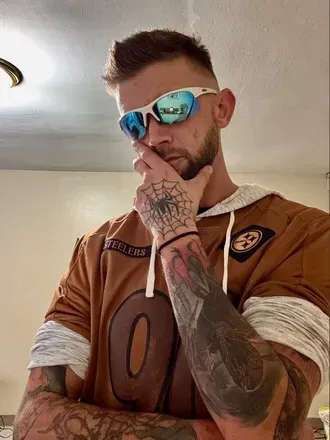 OnlyFans cuenta just-the-tip412 avatar 1
