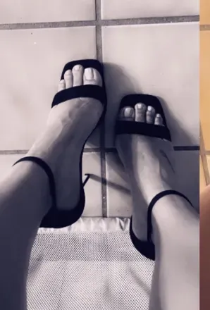 OnlyFans cuenta footsiefeti avatar 1