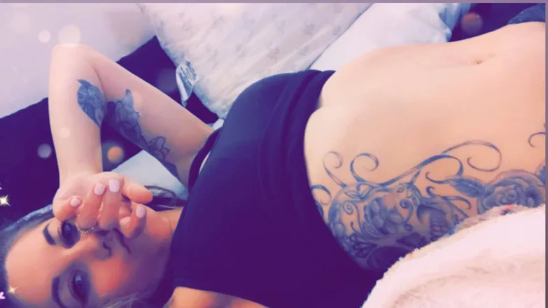 OnlyFans cuenta xpetiteplayground header 2