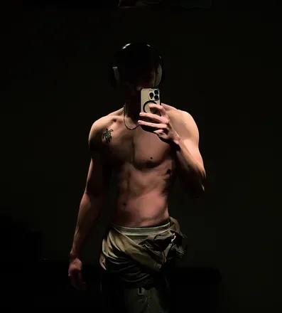 OnlyFans cuenta romanfarren avatar 1