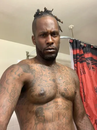 OnlyFans cuenta dickgamecrazygucci header 2