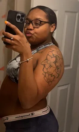 OnlyFans cuenta ariiiiibaby header 2