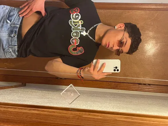 OnlyFans cuenta helove_flaco header 2
