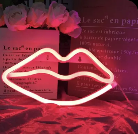 OnlyFans cuenta prettypinklipzzz header 2