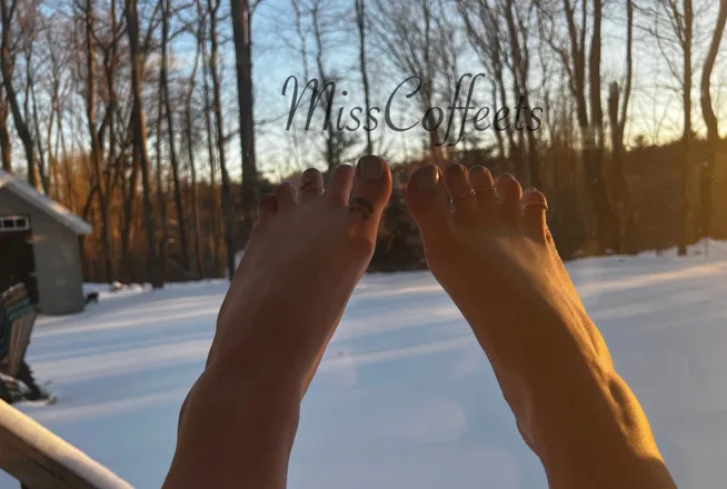 OnlyFans cuenta misscoffeets header 2