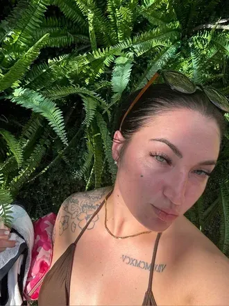 OnlyFans de midgetbtch