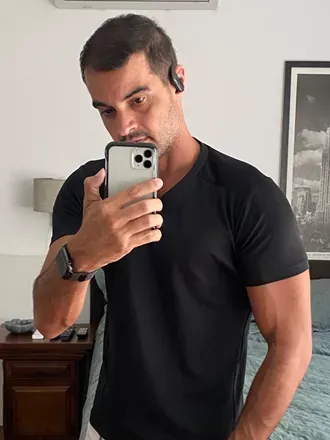 OnlyFans account  pedrovert avatar 1