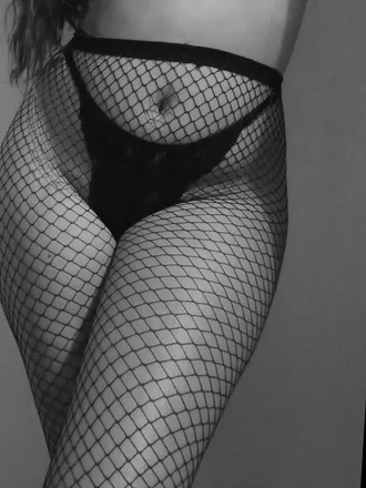 OnlyFans cuenta w_mirror header 2